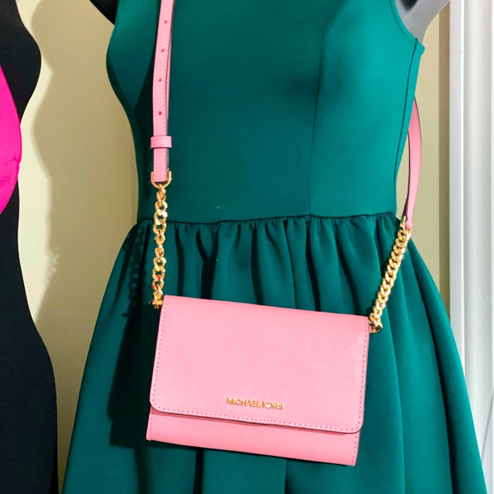 MK PHONE WALLET CROSSBODY